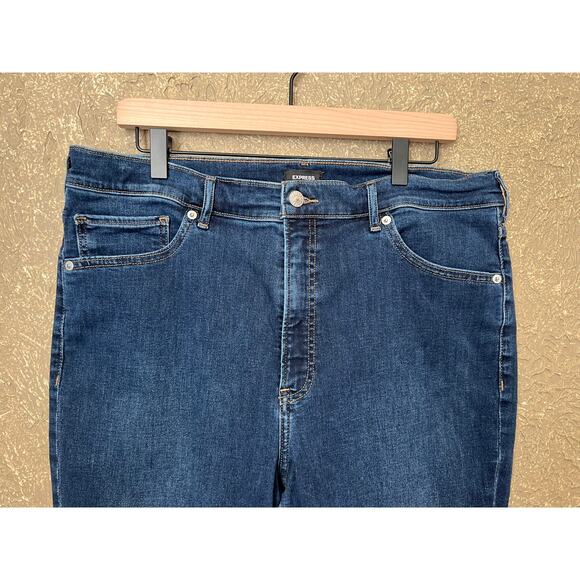 Express High Rise Dark Wash Supersoft Skinny Jeans Color: Dark Wash 16 Short - Picture 5 of 11